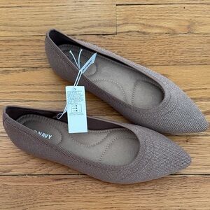 Old Navy Women’s Pointed Knit Ballet Flats